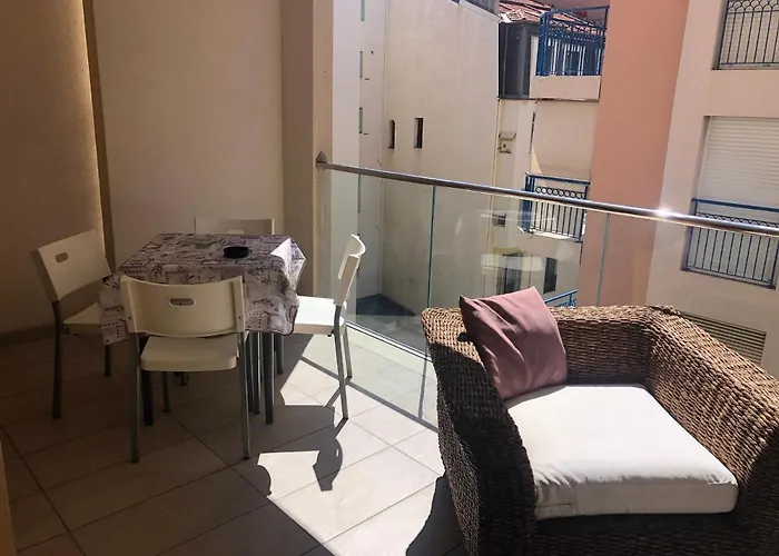 West Bay Apartmán