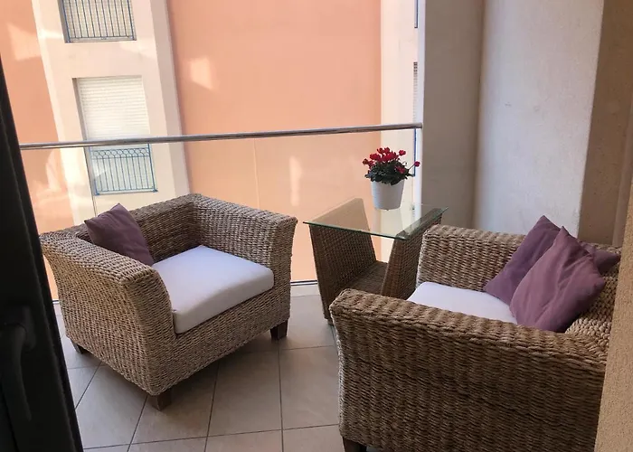 West Bay Apartmán